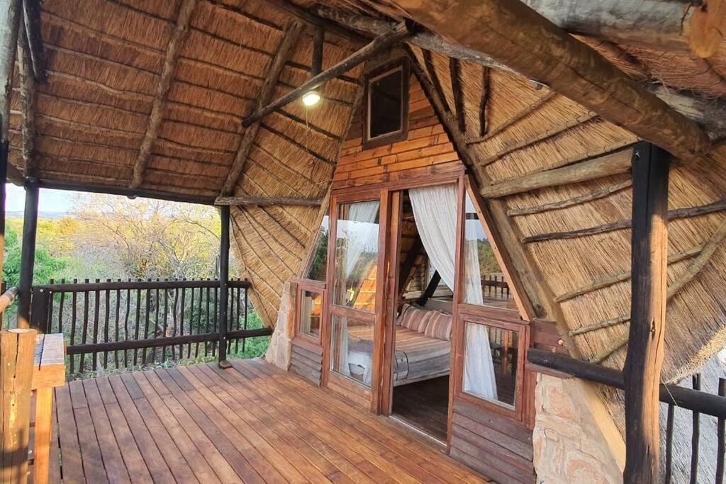 Mountain Haven Hideaway Chalet *